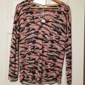 🆕️Kokun printed pullover